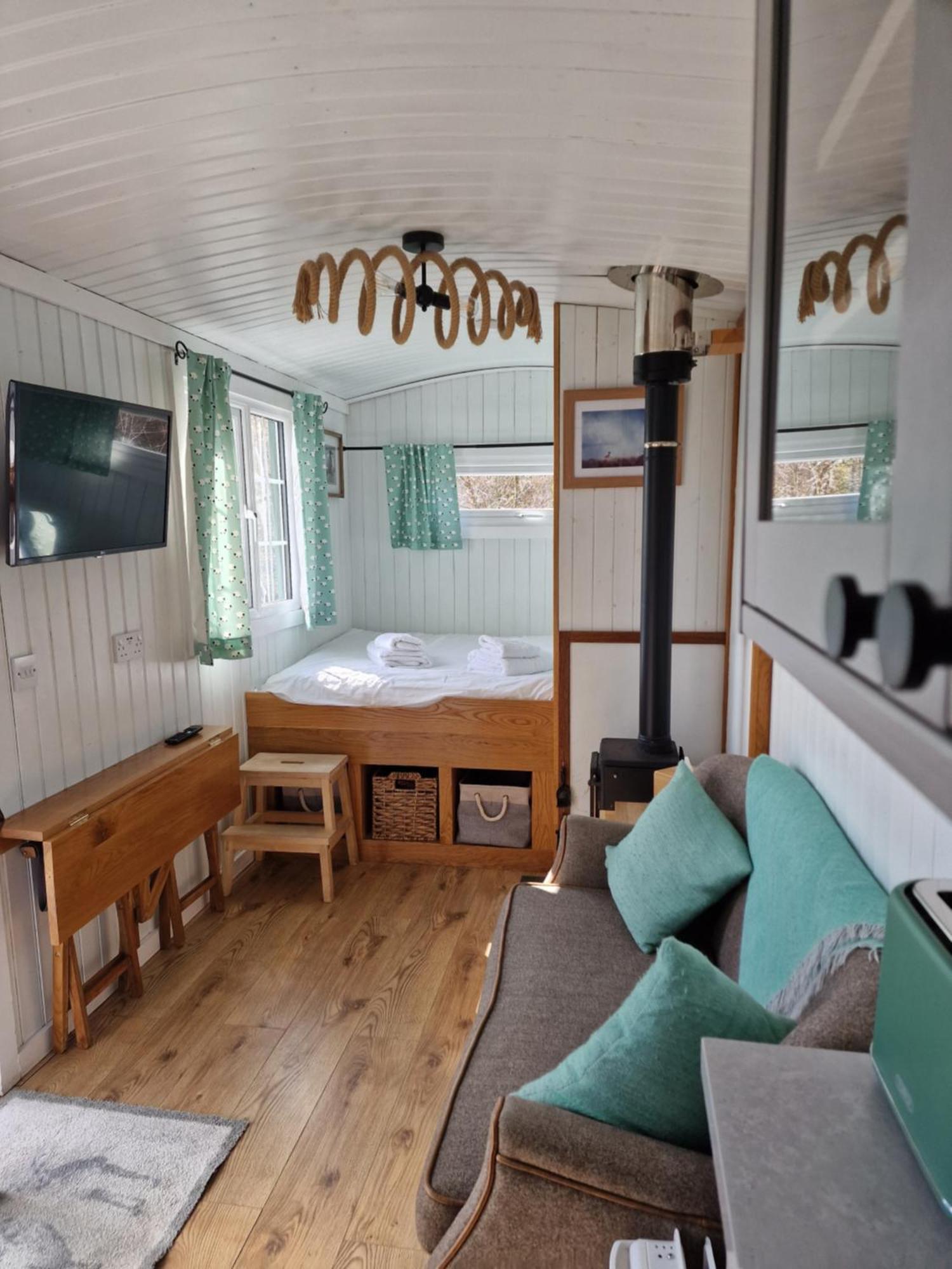 Dalnoid Cottages & Treehouses Nr Glenshee Esterno foto