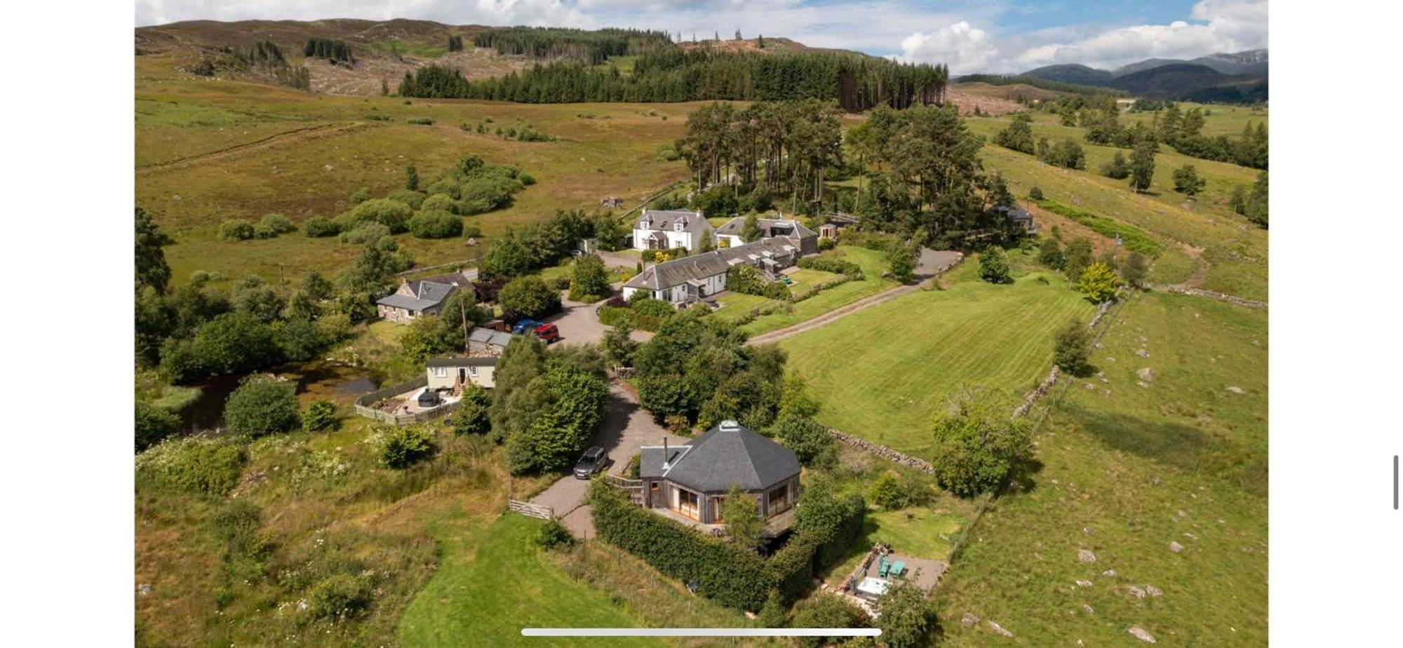 Dalnoid Cottages & Treehouses Nr Glenshee Esterno foto