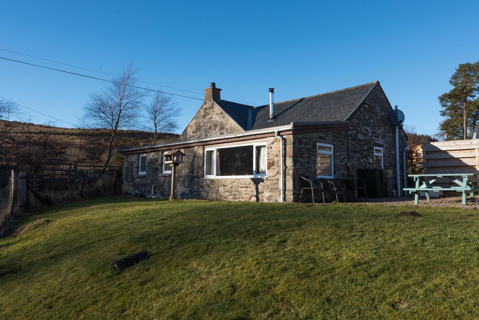 Dalnoid Cottages & Treehouses Nr Glenshee Esterno foto